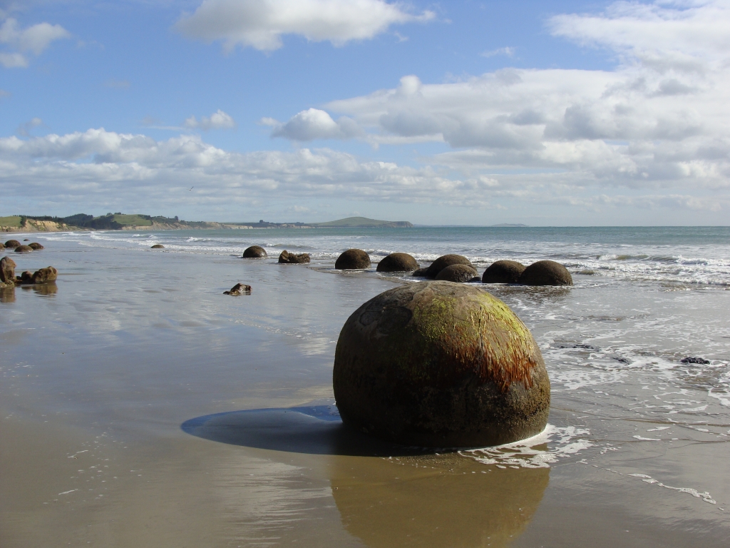 Moeraki Boulders 2